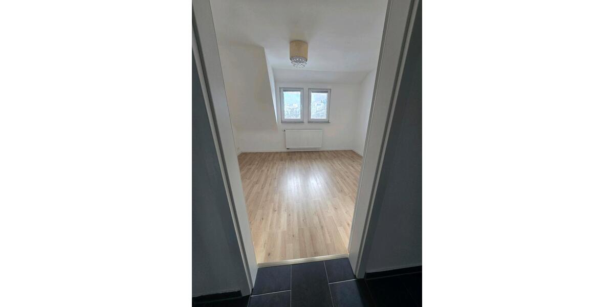 Dachgeschoßwohnung Siegen Dillnhütten - 1 Zimmer, 53 m&sup2;, 498&euro; | Angebot:26527981