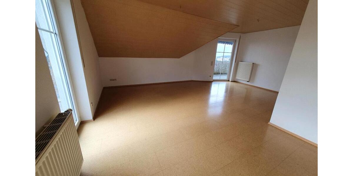 Etagenwohnung Denkingen - 5 Zimmer, 140 m&sup2;, 1.390&euro; | Angebot:26048801
