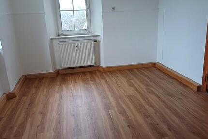 Wohnung Münchberg - 3 Zimmer, 72 m&sup2;, 400&euro; | Angebot:25049293