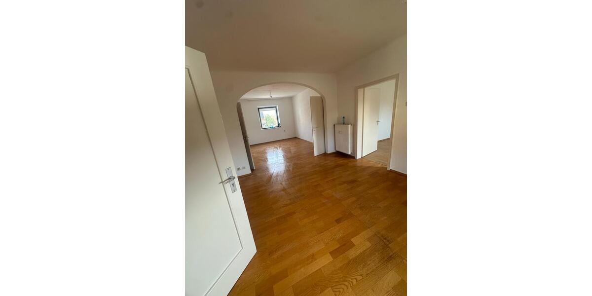 Erdgeschoßwohnung Sankt Ingbert - 3 Zimmer, 80 m&sup2;, 750&euro; | Angebot:25994666