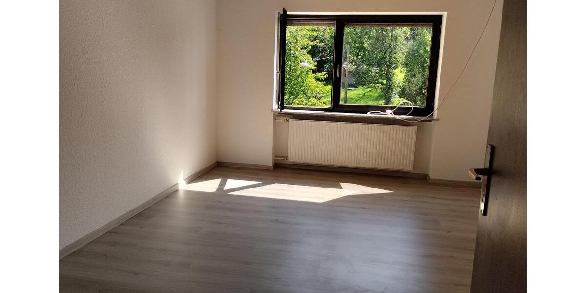3 Zi + Küche ohne EBK Wohnung in Hüttigweiler 4 zimmer