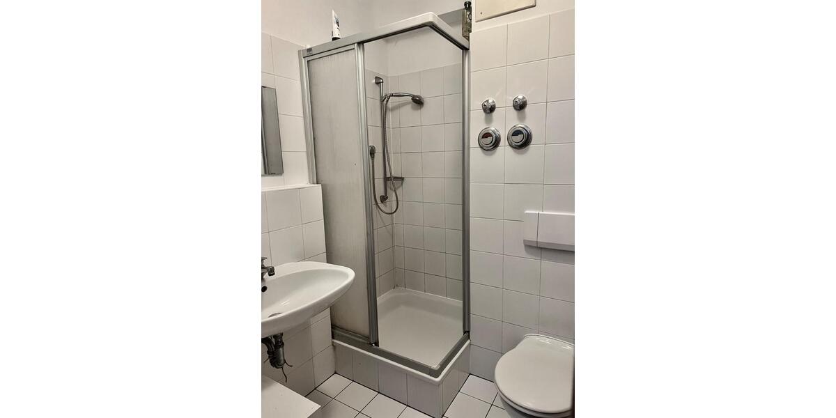 Dachgeschoßwohnung Würzburg Sanderau - 1 Zimmer, 39 m&sup2;, 700&euro; | Angebot:26614913