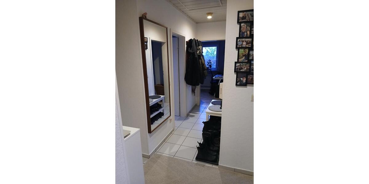 Dachgeschoßwohnung Butzbach - 5 Zimmer, 67 m&sup2;, 640&euro; | Angebot:25129107