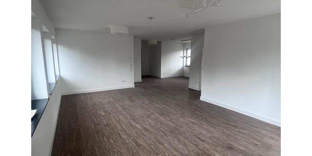 Erstbezug nach Sanierung 3 zimmer