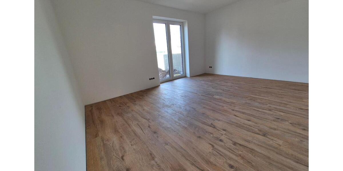 Erdgeschoßwohnung Norderstedt - 3 Zimmer, 80 m&sup2;, 1.650&euro; | Angebot:26000278