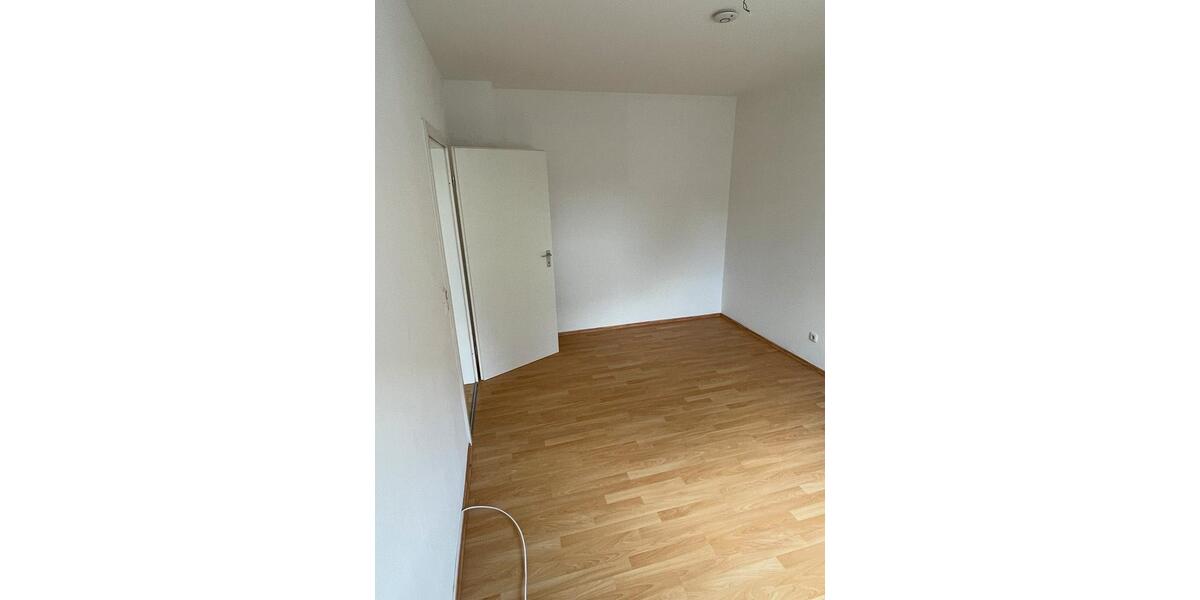 Erdgeschoßwohnung Veitsbronn - 3 Zimmer, 98 m&sup2;, 690&euro; | Angebot:24655157