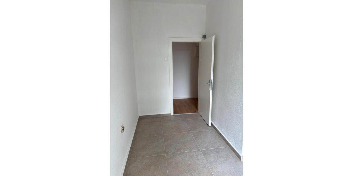 Etagenwohnung Herford - 4 Zimmer, 110 m&sup2;, 950&euro; | Angebot:26294678