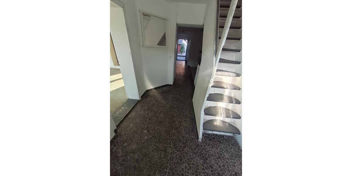 Reihenhaus Burg Stargard - 5 Zimmer, 110 m&sup2;, 525&euro; | Angebot:25862775