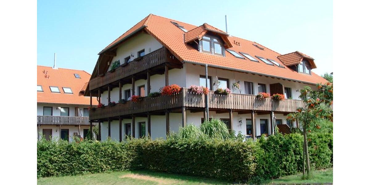 Dachgeschoßwohnung Bückeburg - 3 Zimmer, 98 m&sup2;, 800&euro; | Angebot:25830428