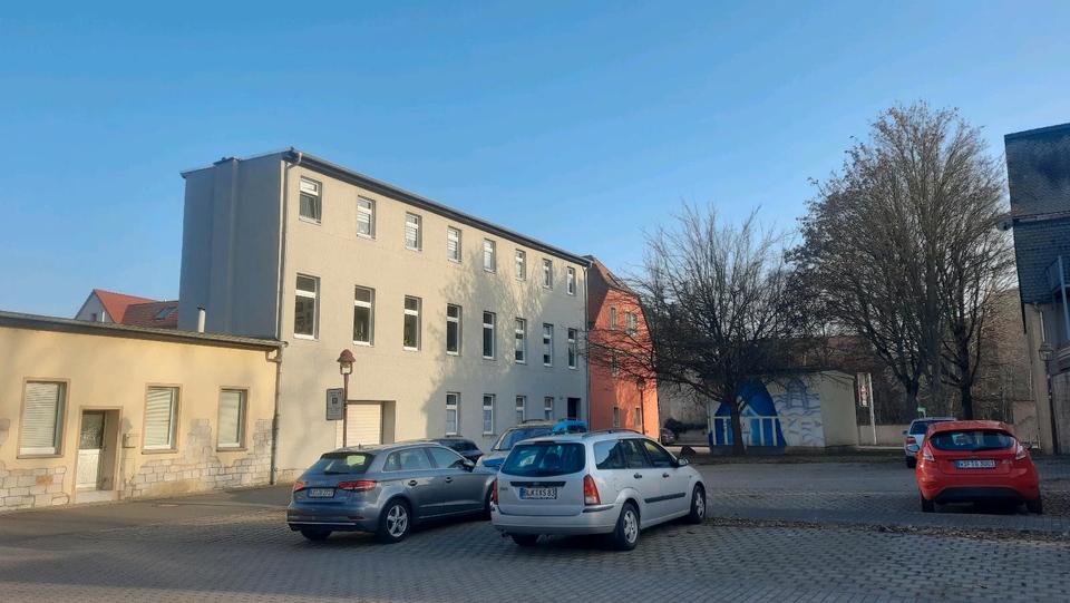 Etagenwohnung Weißenfels - 4 Zimmer, 100 m&sup2;, 480&euro; | Angebot:25755359