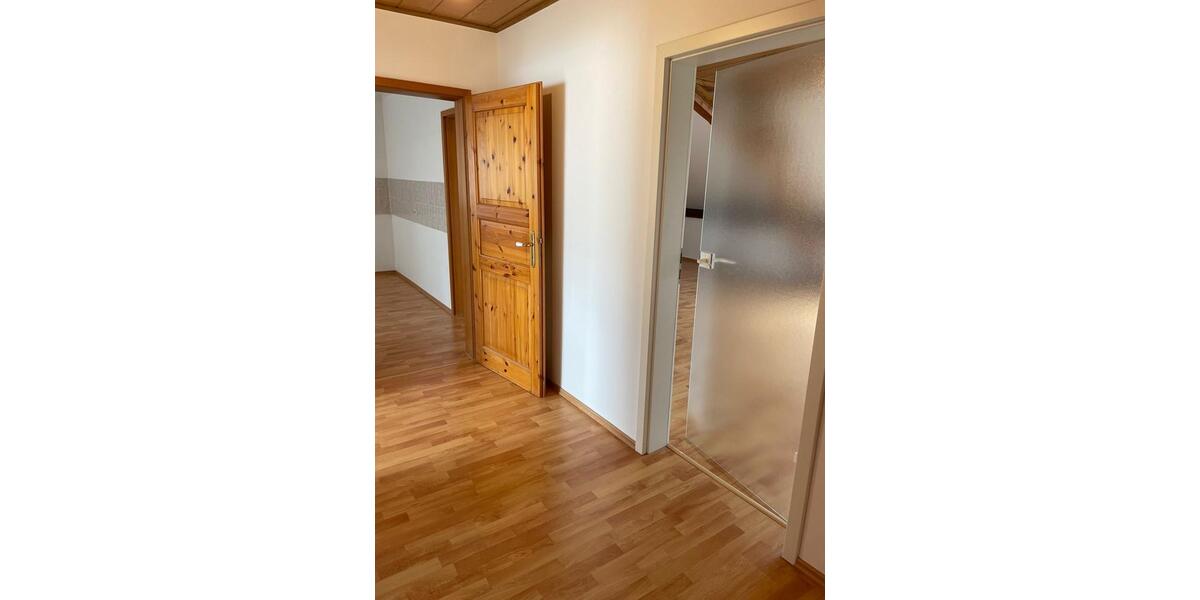 Dachgeschoßwohnung Breitenbach - 5 Zimmer, 110 m&sup2;, 770&euro; | Angebot:24592735