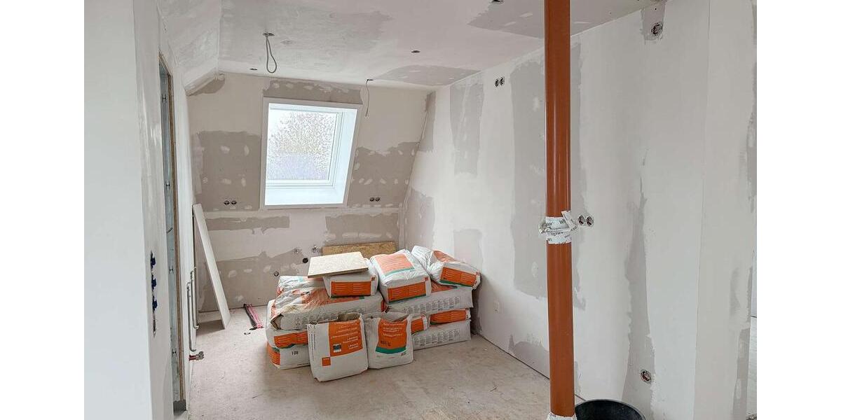 Dachgeschoßwohnung Büsum - 4 Zimmer, 118 m&sup2;, 1.400&euro; | Angebot:24121632