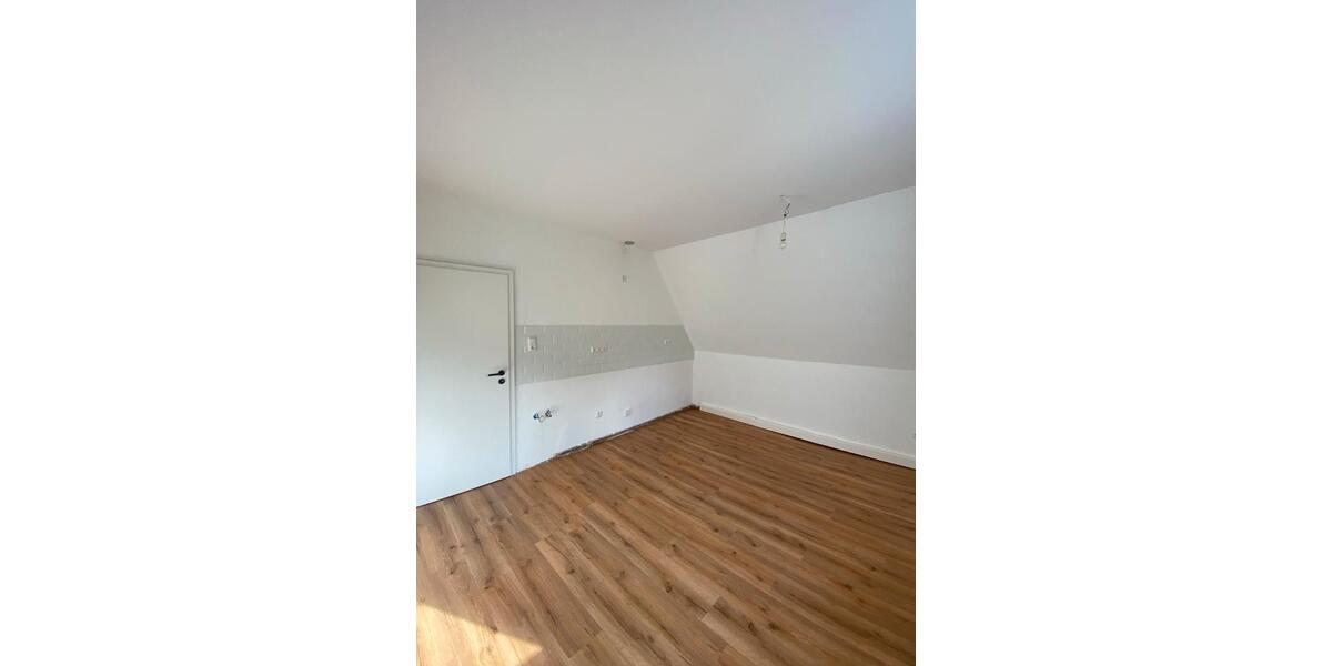 Etagenwohnung Amberg - 4 Zimmer, 77 m&sup2;, 750&euro; | Angebot:26050537