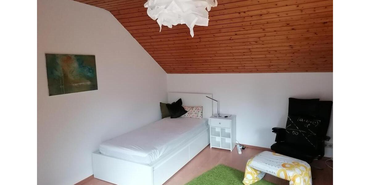 Wohnen auf Zeit Leonberg - 1 Zimmer, 25 m&sup2;, 550&euro; | Angebot:26634790