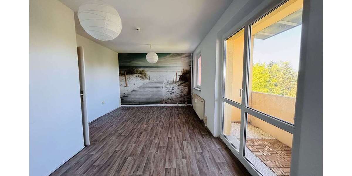 Etagenwohnung Suhl Neundorf - 4 Zimmer, 79 m&sup2;, 410&euro; | Angebot:26139590