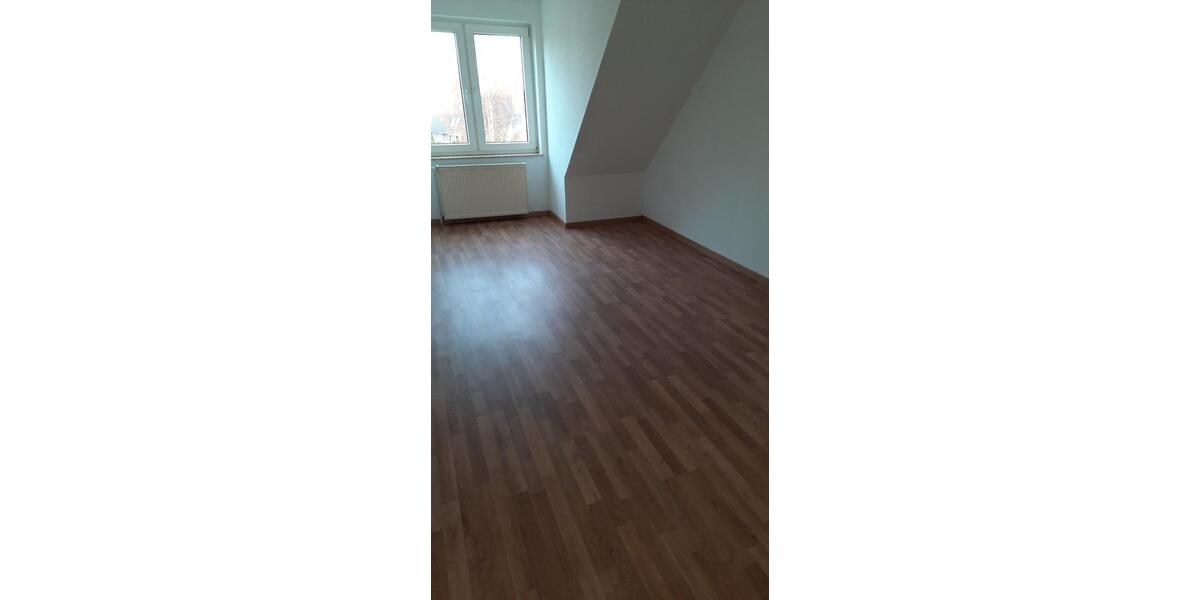 Etagenwohnung Wanzleben-Börde Börde - 3 Zimmer, 81 m&sup2;, 450&euro; | Angebot:25320662