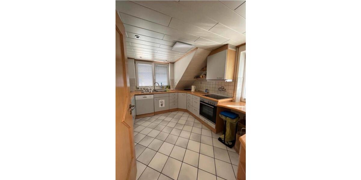 Wohnen auf Zeit Erbach - 5 Zimmer, 120 m&sup2;, 22&euro; | Angebot:25963245