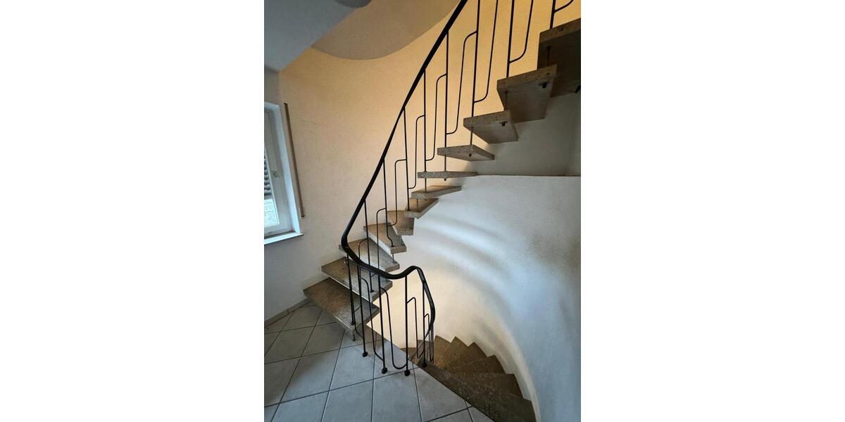 Maisonettenwohnung Bad Hersfeld - 4 Zimmer, 93 m&sup2;, 880&euro; | Angebot:26433331