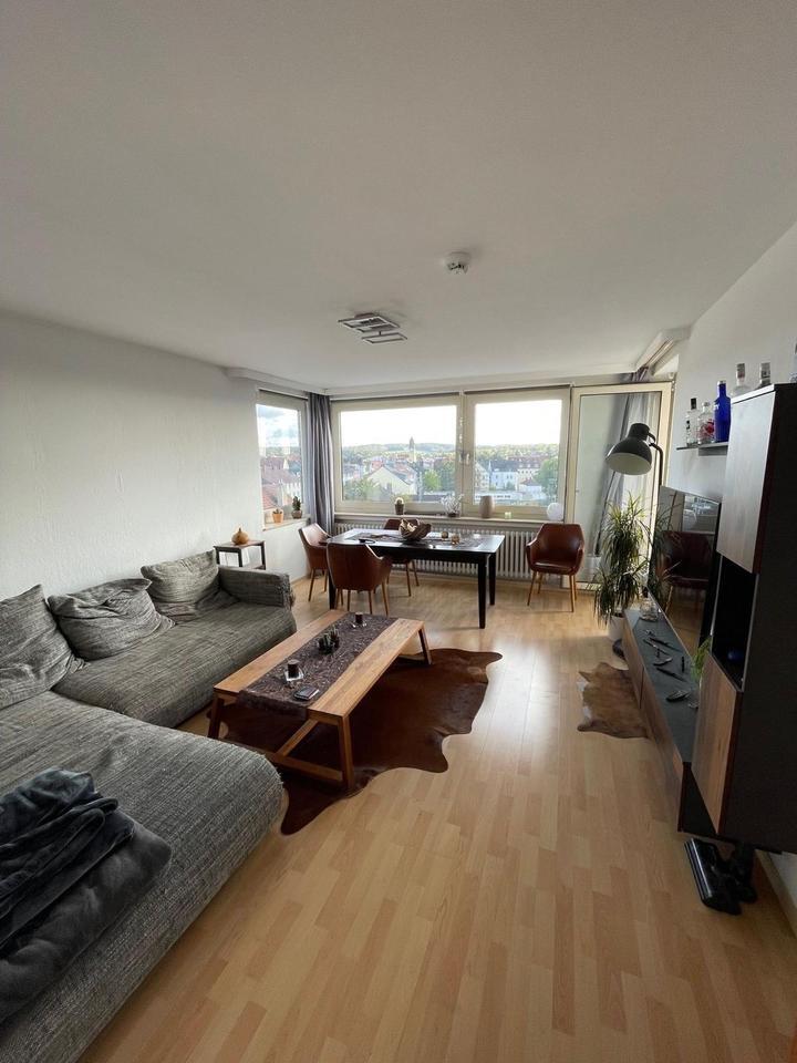 Zentrale 2-Zimmer-Wohnung mit großem Balkon am Rosenplatz