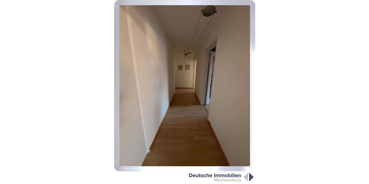 Schöne 3- Zimmer Mietwohnung (DG) in Stuttgart- West 3 zimmer