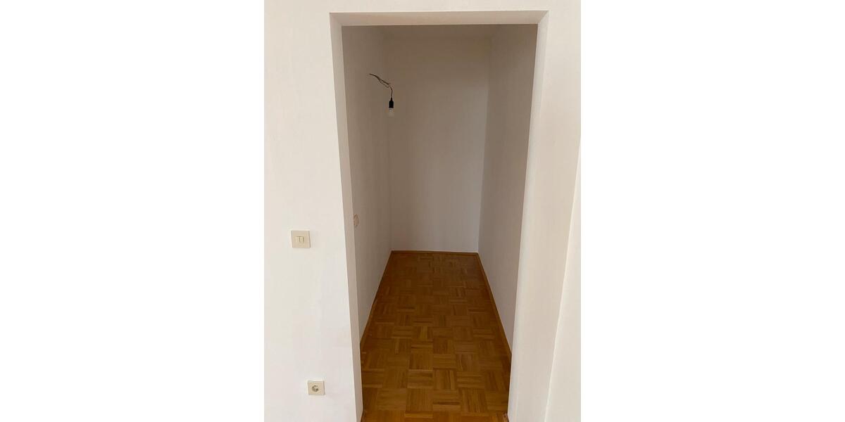 Etagenwohnung Marxheim - 3 Zimmer, 103 m&sup2;, 1.450&euro; | Angebot:25933622