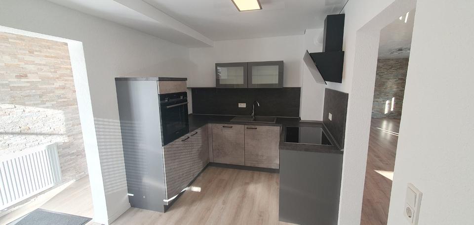 Einfamilienhaus Zweibrücken - 4 Zimmer, 150 m&sup2;, 1.300&euro; | Angebot:24490278