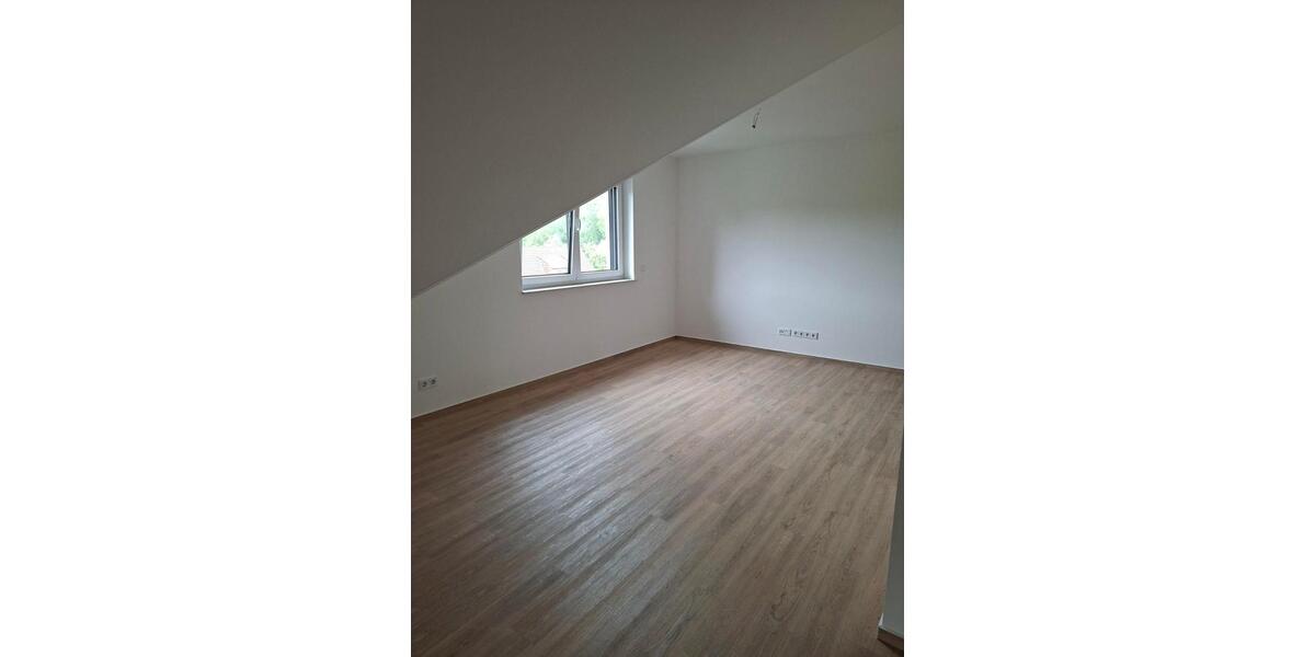 Dachgeschoßwohnung Heilbad Heiligenstadt - 4 Zimmer, 112 m&sup2;, 952&euro; | Angebot:26635145