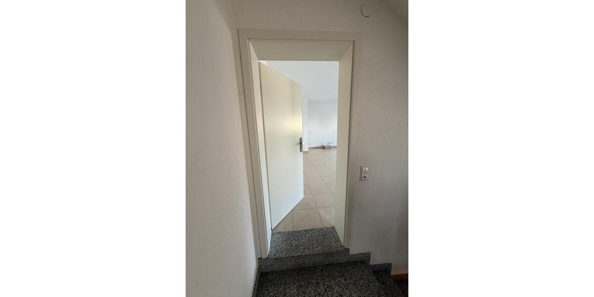 Etagenwohnung Walldorf - 2 Zimmer, 80 m&sup2;, 1.190&euro; | Angebot:26237130