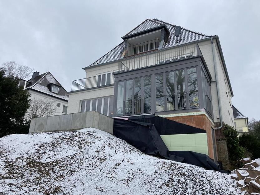 Exklusive Dachgeschosswohnung mit Loggia und Bergblick in Toplage am Mulang zimmer
