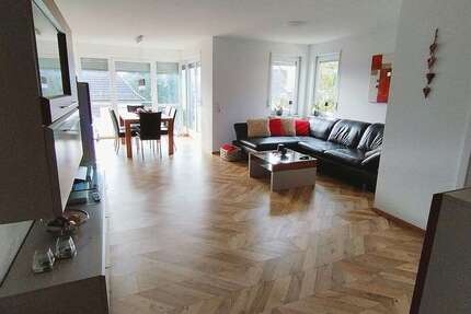 Wohnung Ebersbach an der Fils - 3.5 Zimmer, 83 m&sup2;, 1.000&euro; | Angebot:25079168