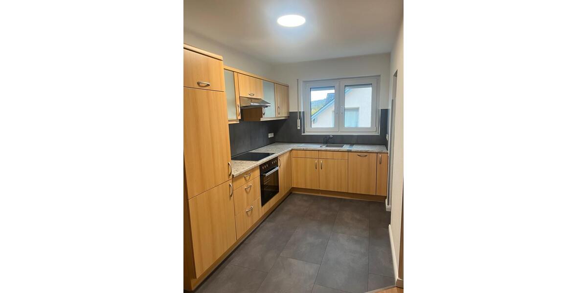 Bernkastel-Kues Plateau: 3 ZKB DG Wohnung 3 zimmer