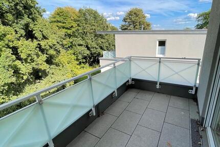 *aufgestockte Wohnung von 2021*hochwertiger Standard* zimmer