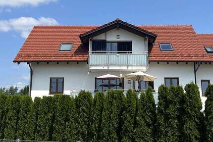 Wohnung zum Mieten in Bockhorn 1.050 € 89.85 m²