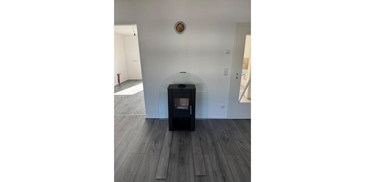 Erdgeschoßwohnung Rochlitz - 7 Zimmer, 110 m&sup2;, 1.045&euro; | Angebot:26409494