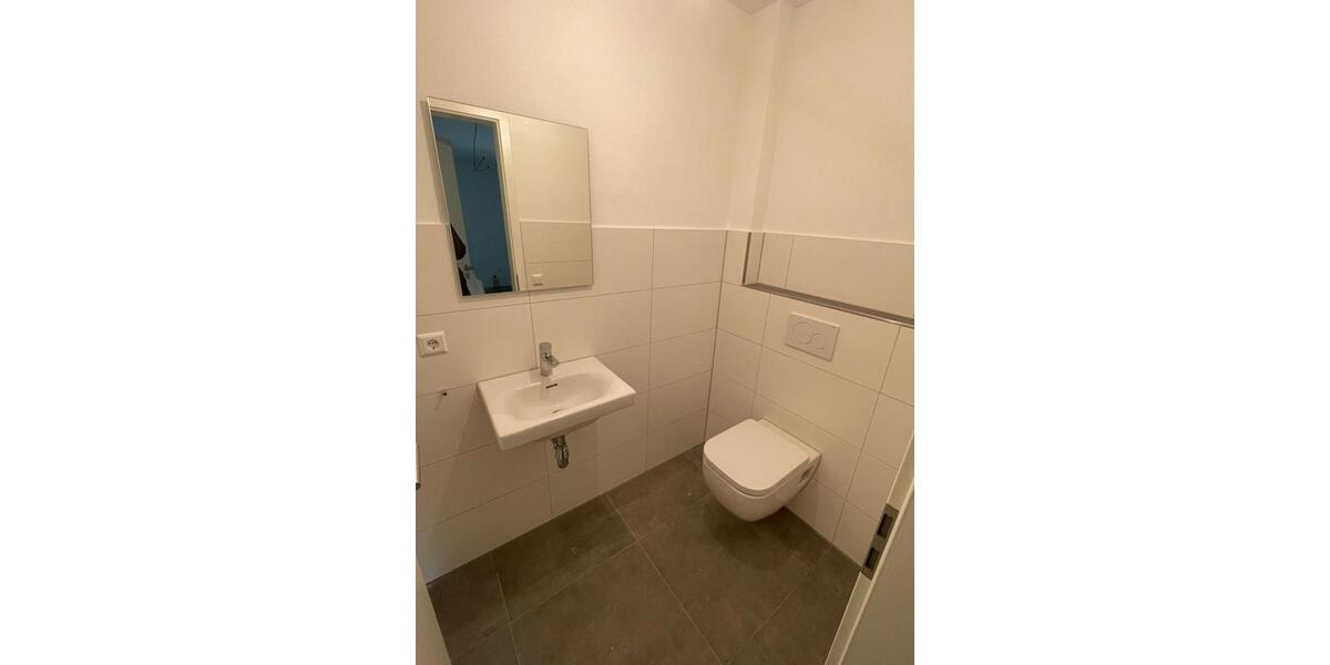 Moderne 3,5 Zi-Wohnung mit großem Balkon in BC zu vermieten 3.5 zimmer