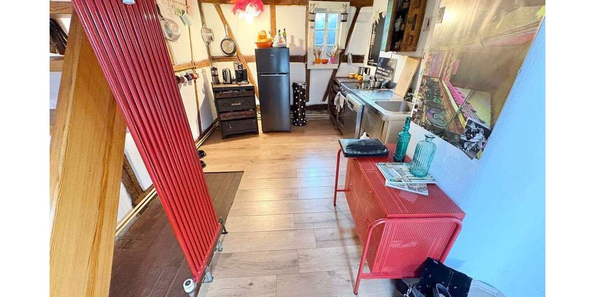 Schönes Fachwerkhaus mit kleinem Garten in ruhiger Lage 4 zimmer