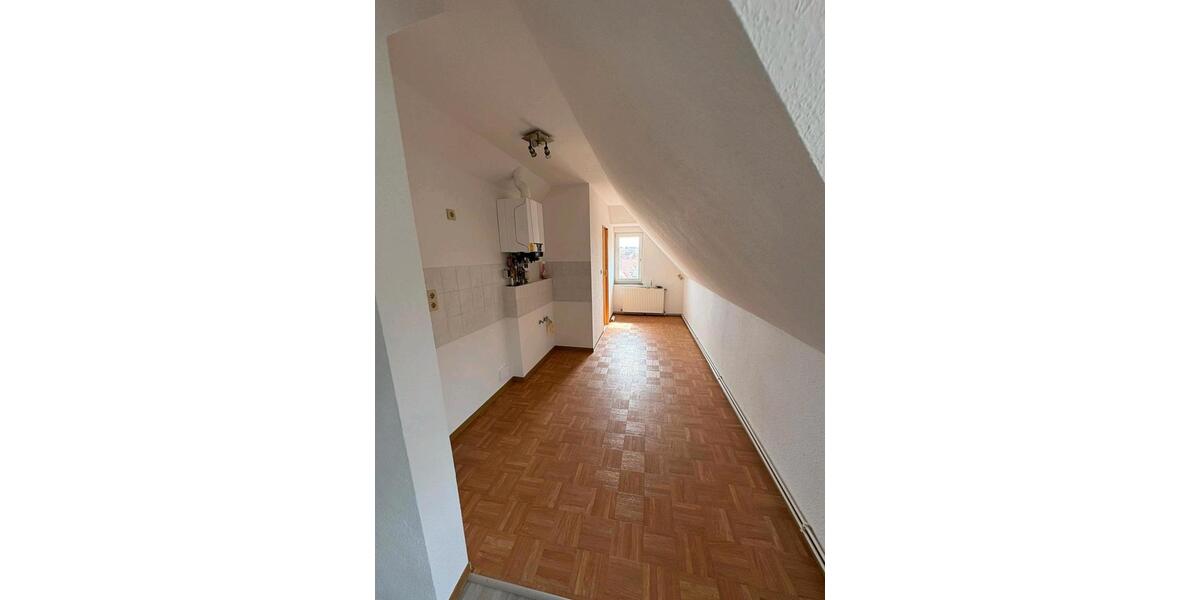 Dachgeschoßwohnung Mühlhausen (Thüringen) - 2 Zimmer, 60 m&sup2;, 285&euro; | Angebot:26252754