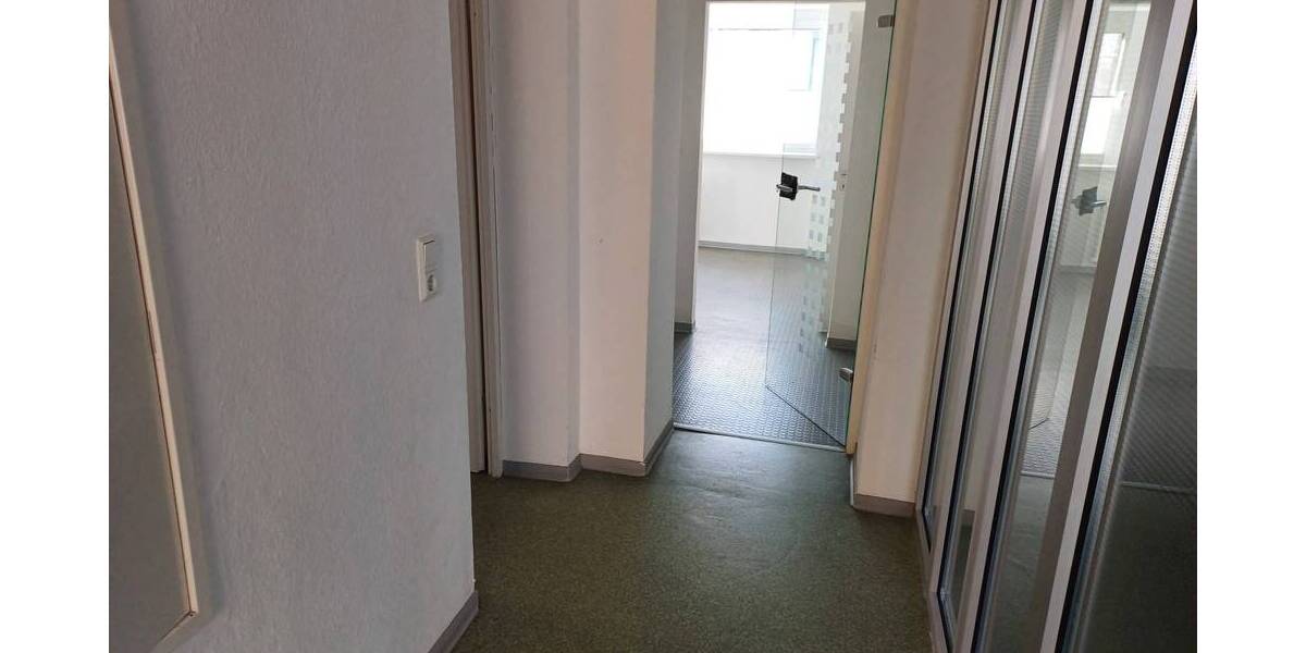 Gewerbeobjekt Kaiserslautern Innenstadt - 1 Zimmer, 130 m&sup2;, 1.200&euro; | Angebot:25776612