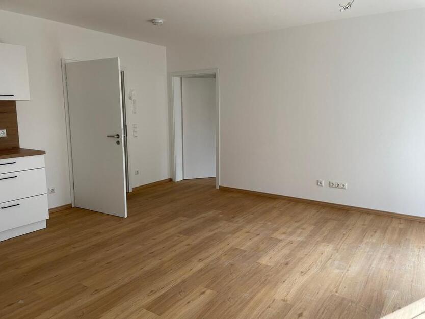 ERSTBEZUG 2-Zimmer-Wohnung in Wackersdorf