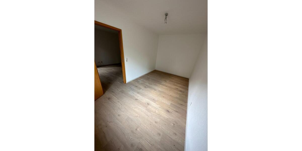Terrassenwohnung Kassel Fasanenhof - 2 Zimmer, 45 m&sup2;, 470&euro; | Angebot:25058020