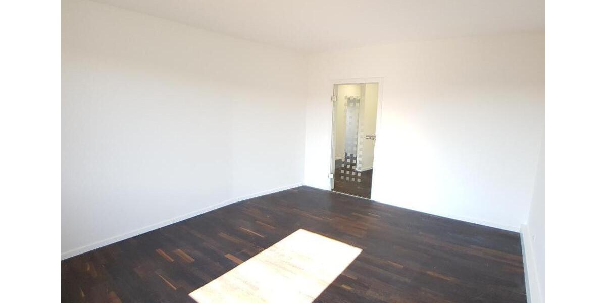 Etagenwohnung Hohenstein-Ernstthal Ernstthal - 4 Zimmer, 97 m&sup2;, 727&euro; | Angebot:20444552