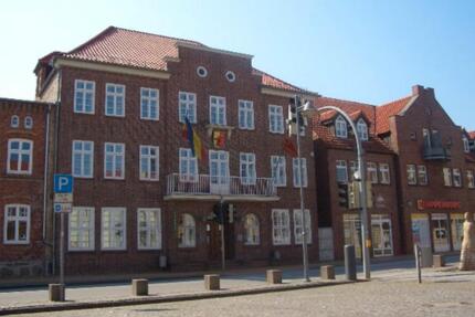 Wohnung Neukloster - 3 Zimmer, 91 m&sup2;, 908&euro; | Angebot:25219511