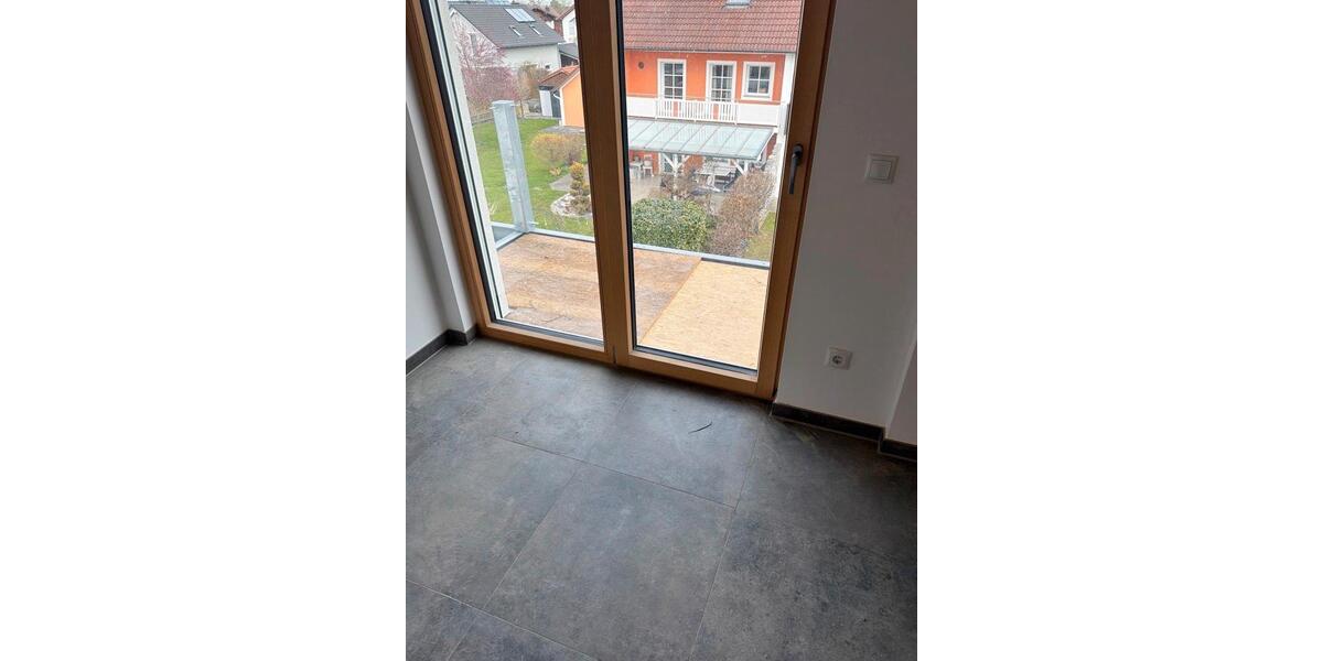 Dachgeschoßwohnung Kraiburg am Inn - 2 Zimmer, 75 m&sup2;, 980&euro; | Angebot:25940423