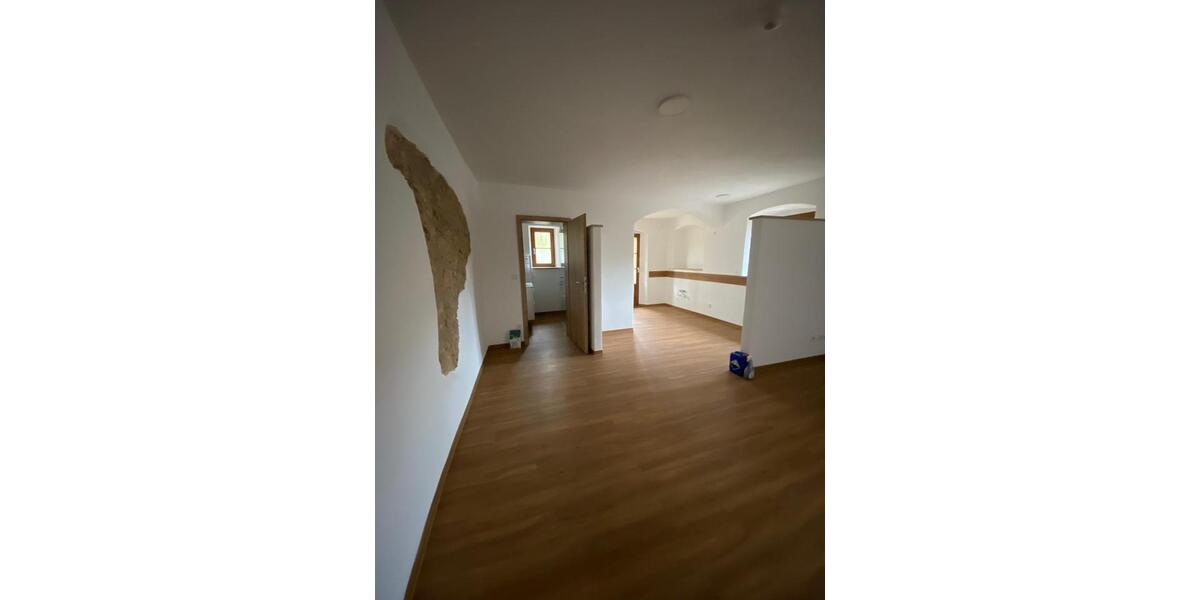 Erdgeschoßwohnung Amberg - 3 Zimmer, 70 m&sup2;, 895&euro; | Angebot:25415224