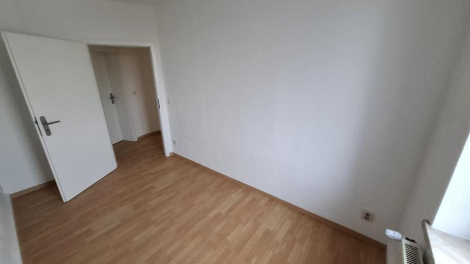 Freundliche, frisch renovierte 3-Zi.-Whg. an den Gärten 3 zimmer