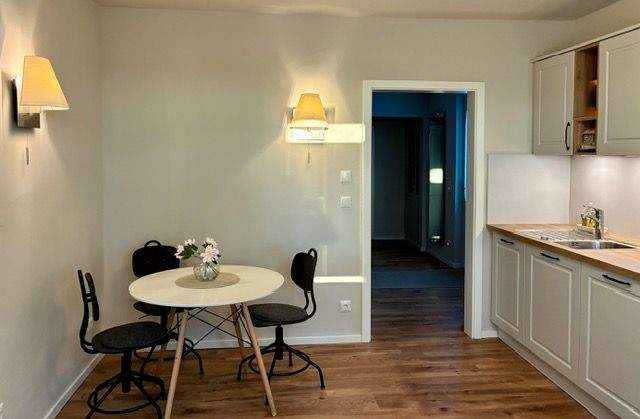 Einfamilienhaus Besdorf - 4 Zimmer, 160 m&sup2;, 2.200&euro; | Angebot:26017214