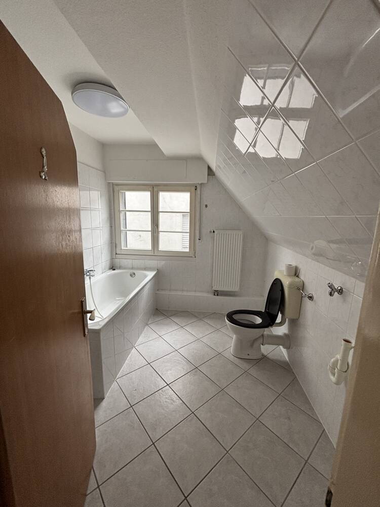Charmante 2-Zimmer-Dachgeschoßwohnung im Herzen von Breckerfeld