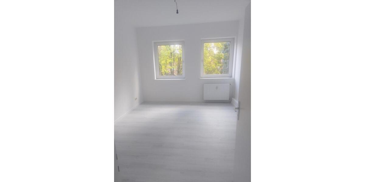 Große 2-Zimmer-Wohnung in zentraler Lage zu vermieten 2 zimmer