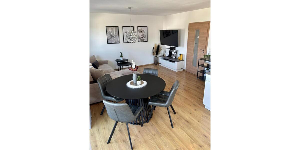 Etagenwohnung Hengersberg - 3 Zimmer, 65 m&sup2;, 645&euro; | Angebot:26019937