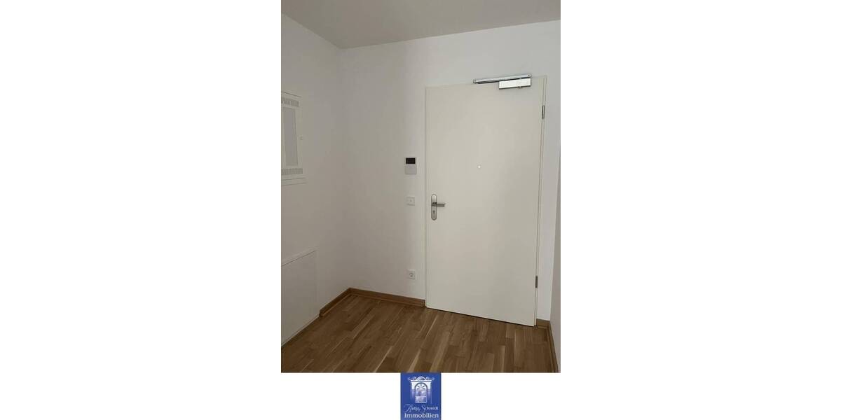 Etagenwohnung Dresden Innere Altstadt - 3 Zimmer, 101 m&sup2;, 1.325&euro; | Angebot:26835564